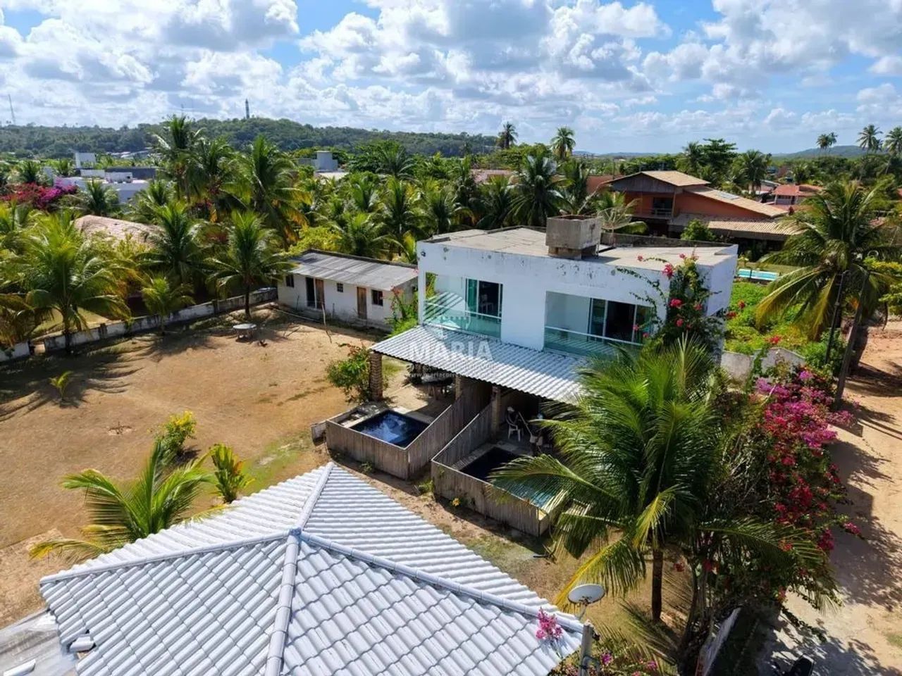 Pousada beira-mar com 06 quartos à venda em Maceió/AL!