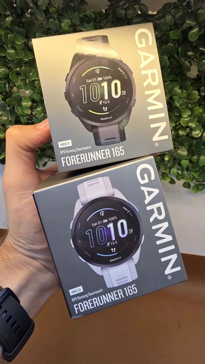 Garmin Forerunner 165 + Suporte de Carregamento 3D de Brinde!