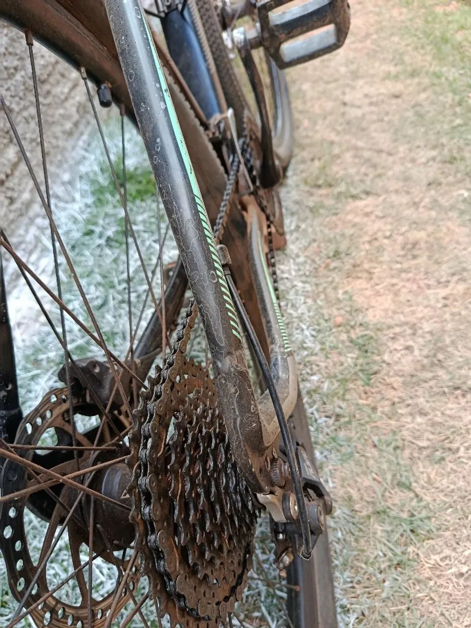 Vende-se bicicleta aro 29 - Foto 4