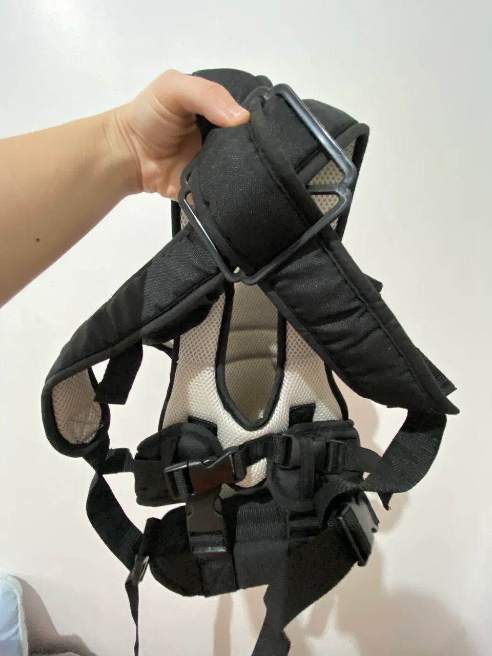 Vende-se canguru de bebê 