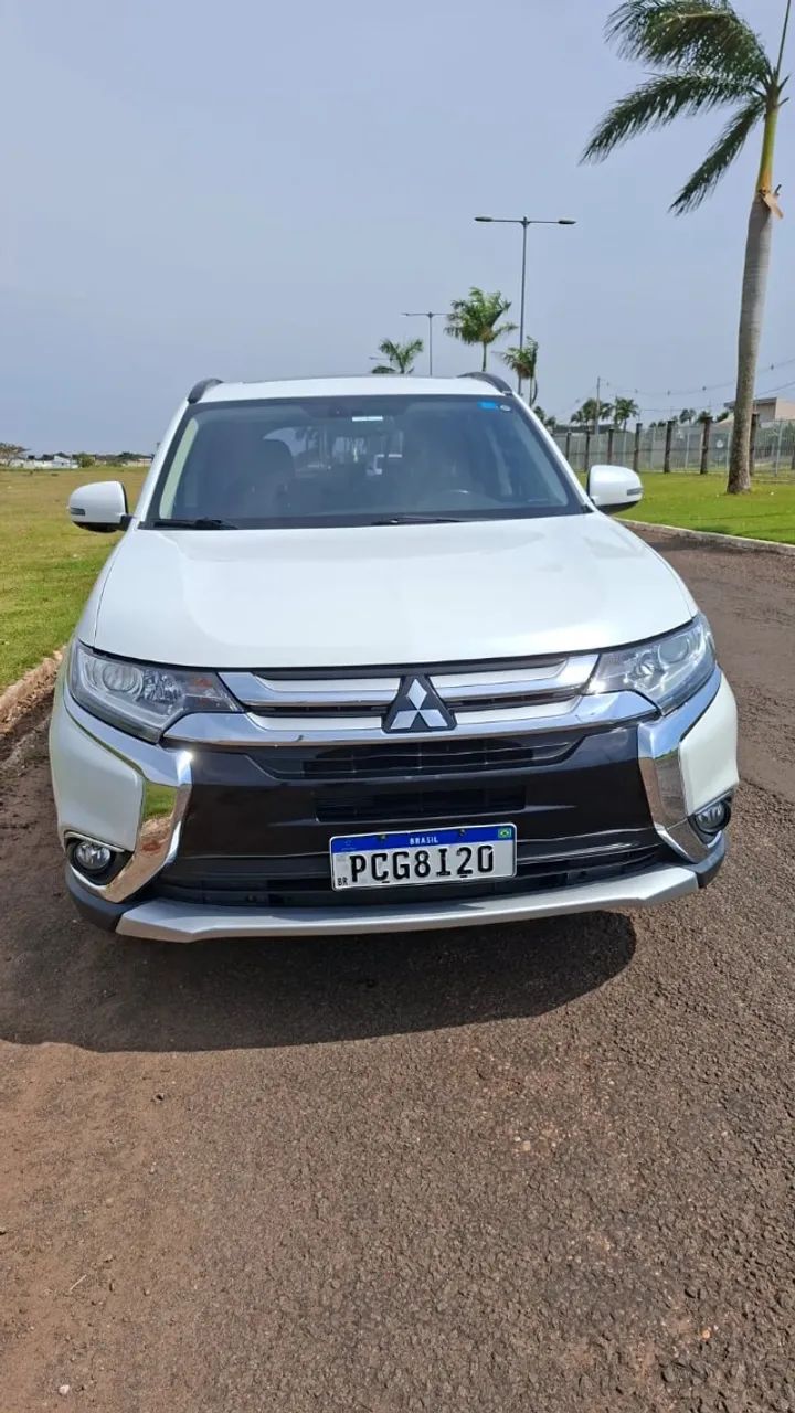 Mitsubishi Outlander OUTLANDER 2.0 16V 160cv Aut. 2016