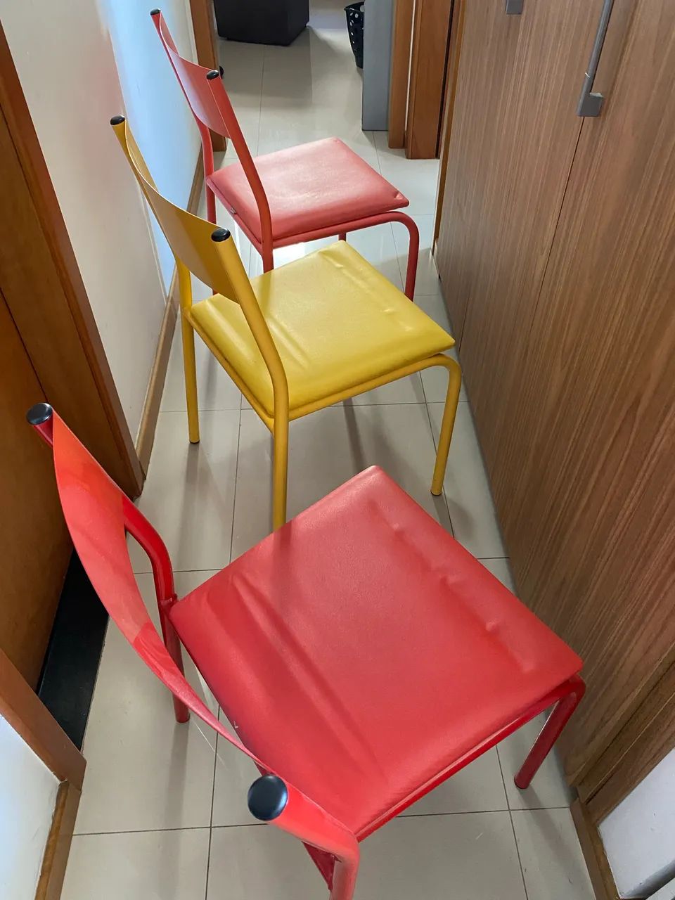 Vendo cadeiras decorativas!