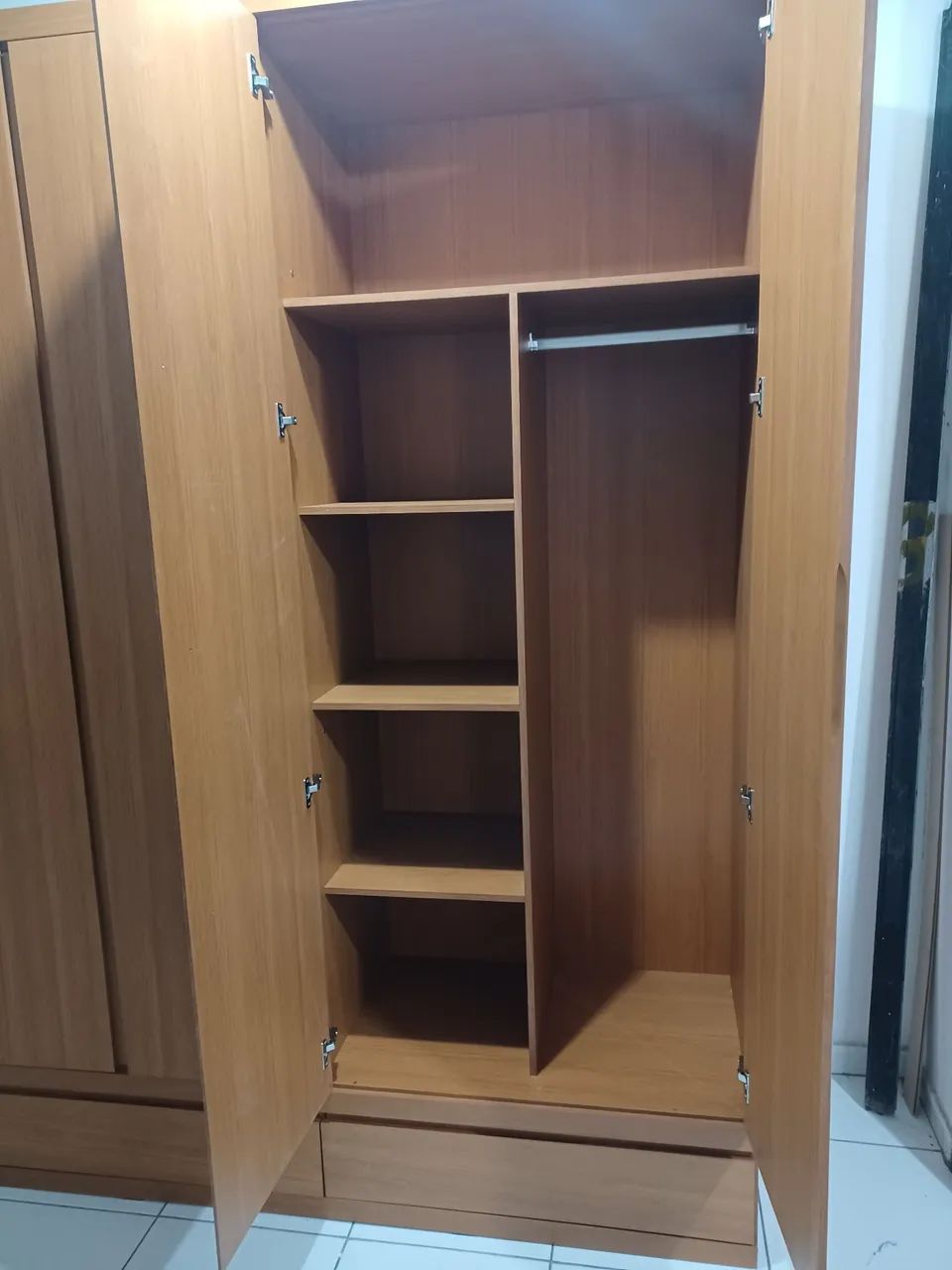 Guarda Roupa 4 portas - Foto 4