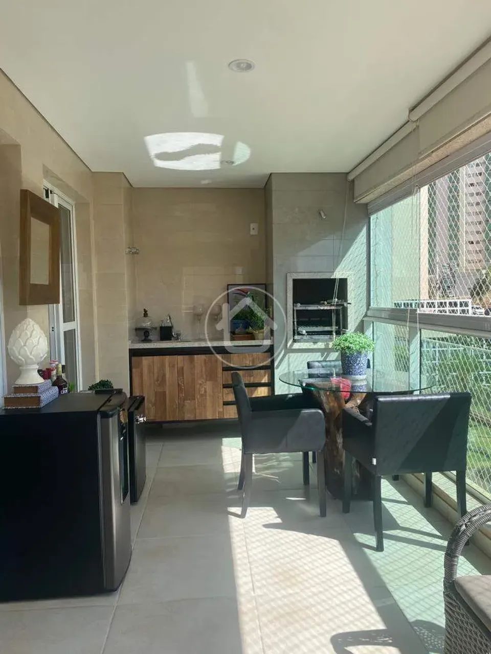 APARTAMENTO PRIMEIRO ANDAR