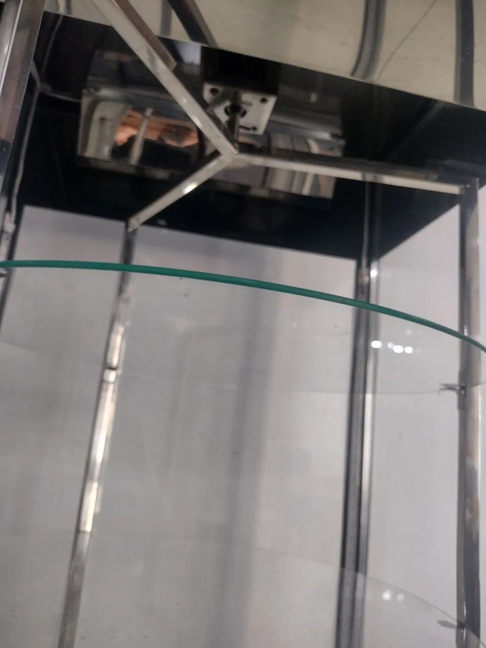 Expositor de Bolos Giratório Refrigerado  - Foto 2