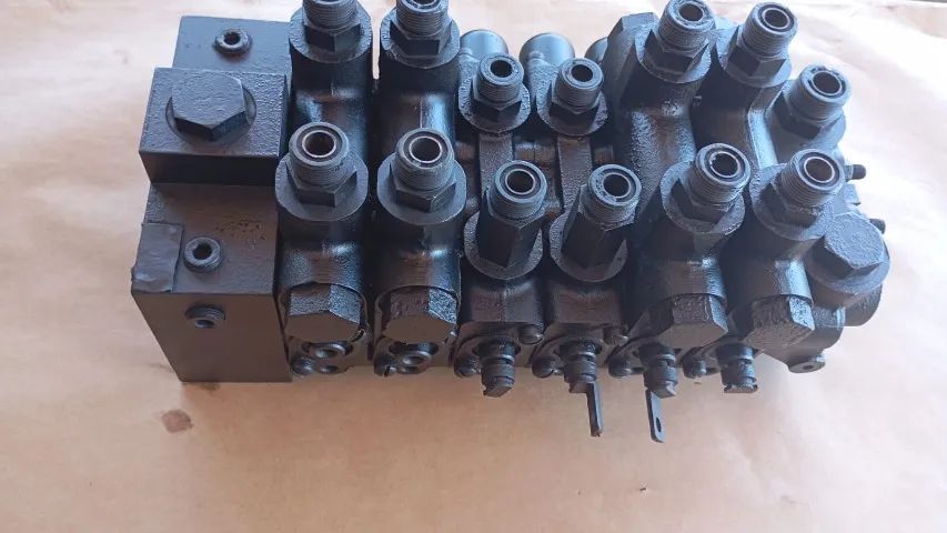 COMANDO HIDRAULICOS PARA MAQUINAS PA CARREGADEIRAS - Foto 4