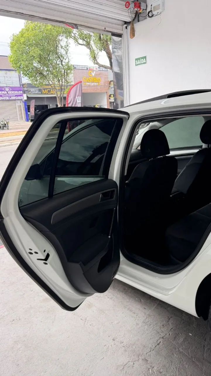 Volkswagen Golf Comfortline 1.0 TSI Total Flex Mec. 2017 - Foto 8