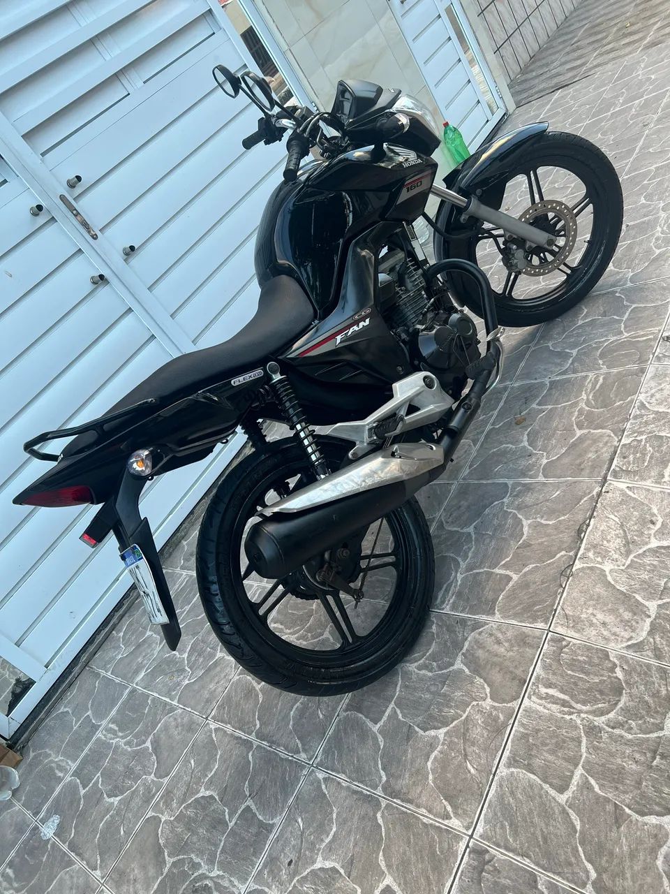 Vendo ótima moto CG160 