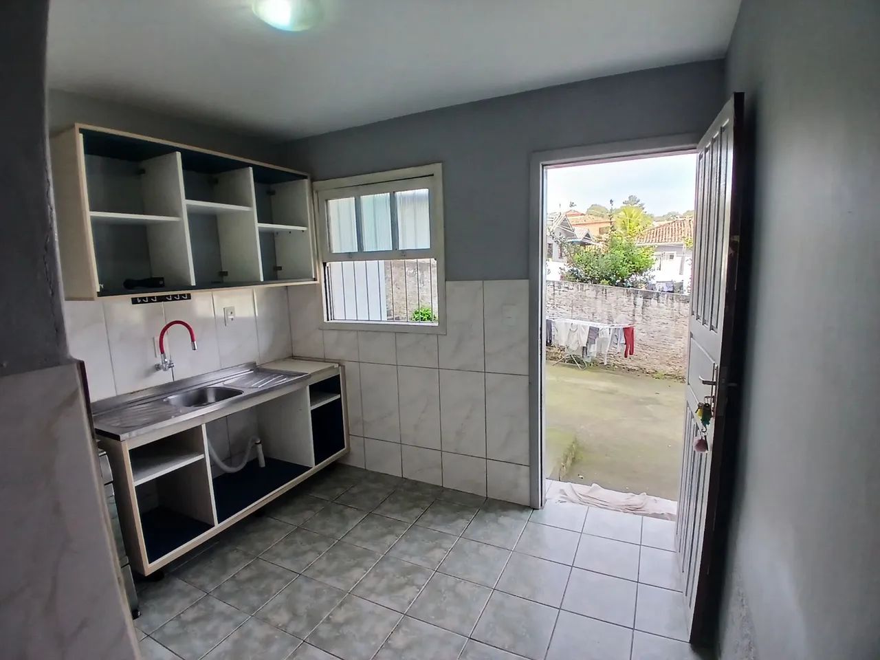 Alugo kitnet em Santo Antônio de Lisboa - Foto 2