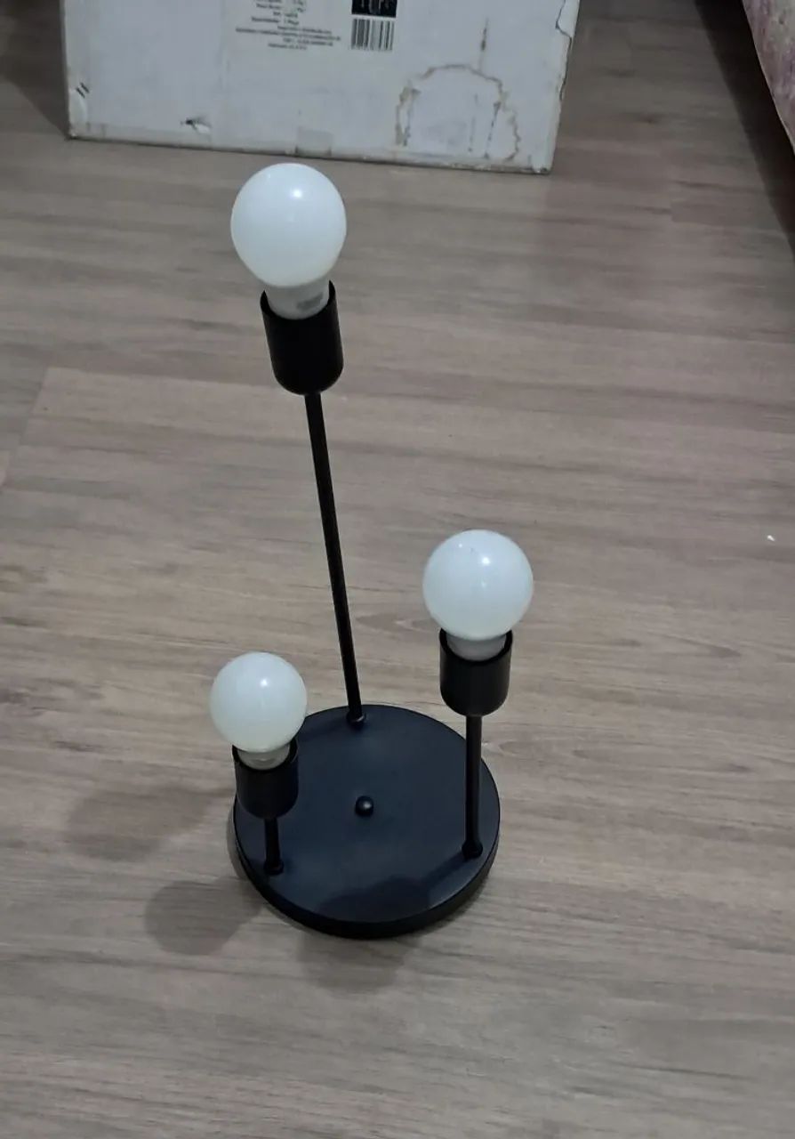 Plafon preto para 3 e27