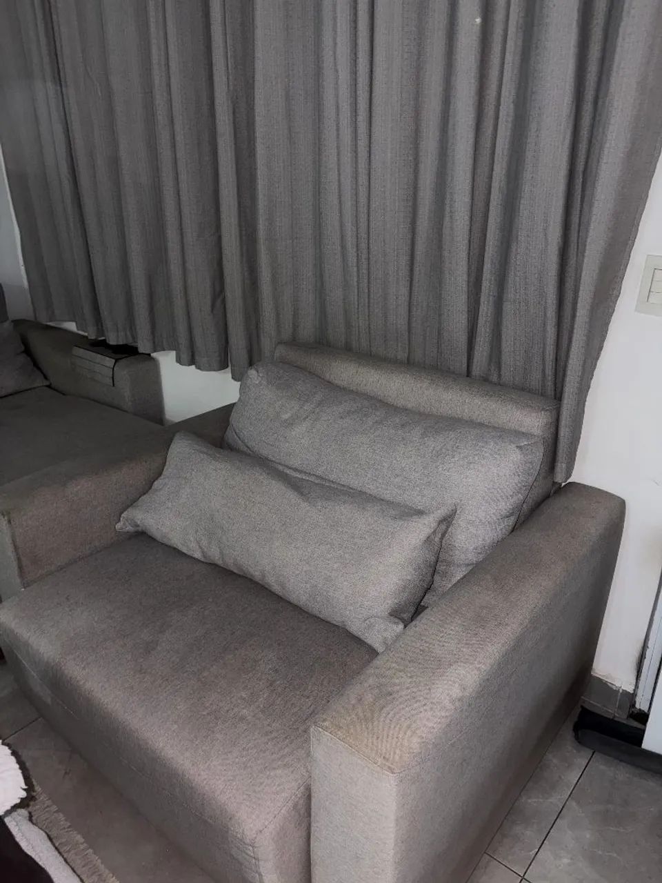 OPORTUNIDADE!!! Sofá confortável, Vendo junto ou separado, módulo duplo e individual. - Foto 5