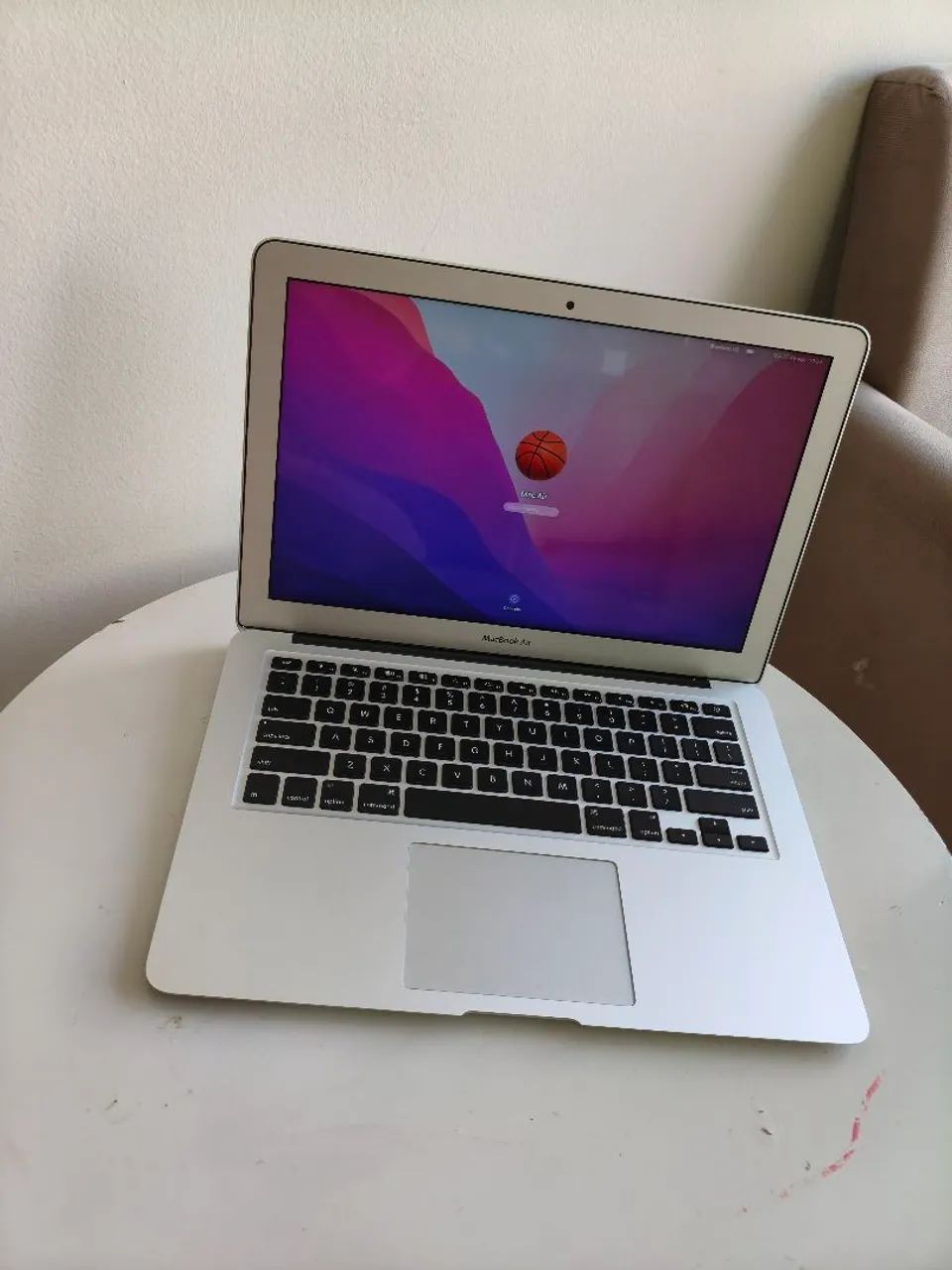 Apple MacBook Air 13" - Intel Core i5 - 8GB Ram - SSD 120GB - Barato