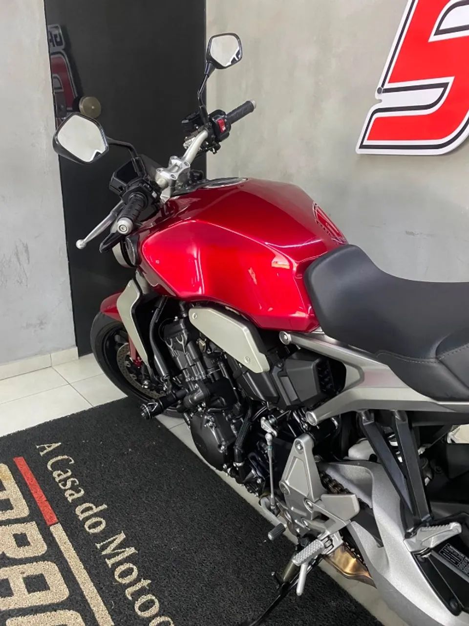 Honda CB 1000R ABS - 2022 - Foto 4