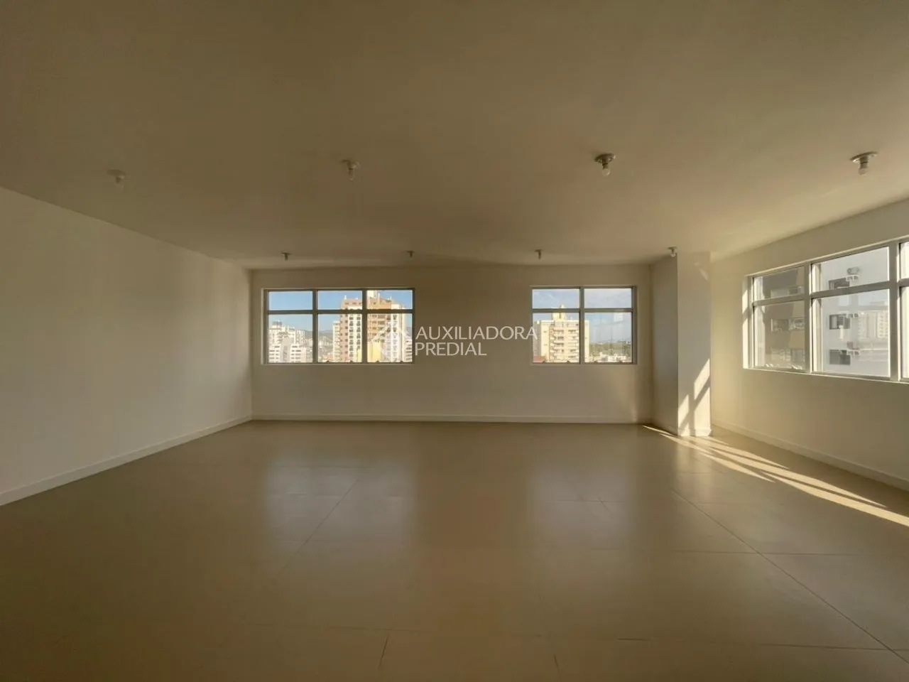Sala/Conjunto no bairro Canto - Foto 2