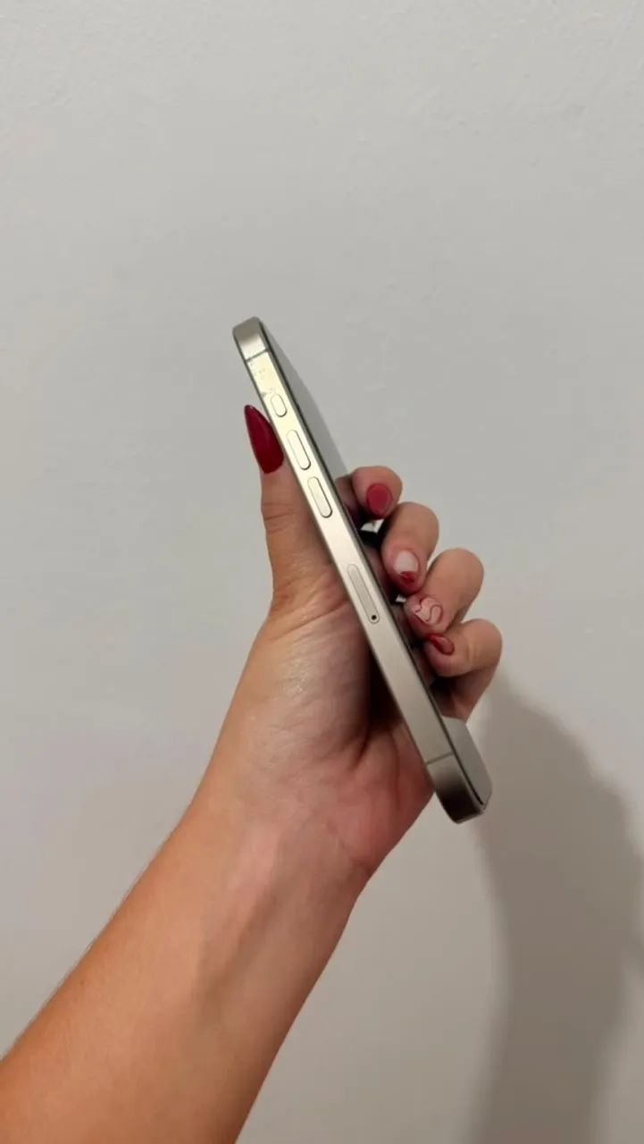 iPhone 15 Pro 128 gigas - Foto 4