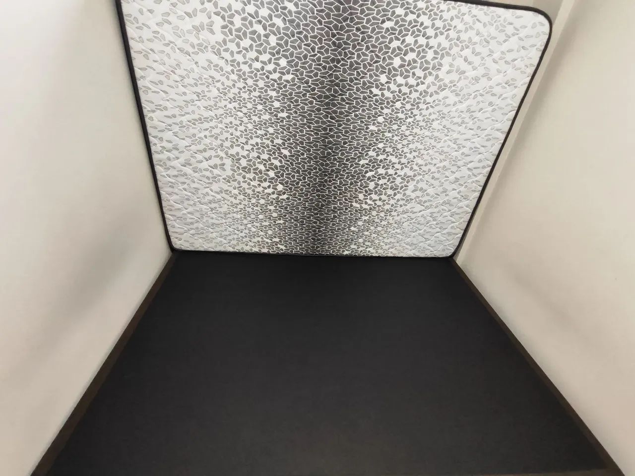 Cama Box Casal Completa (Base + Colchão)  - Estado de Nova!