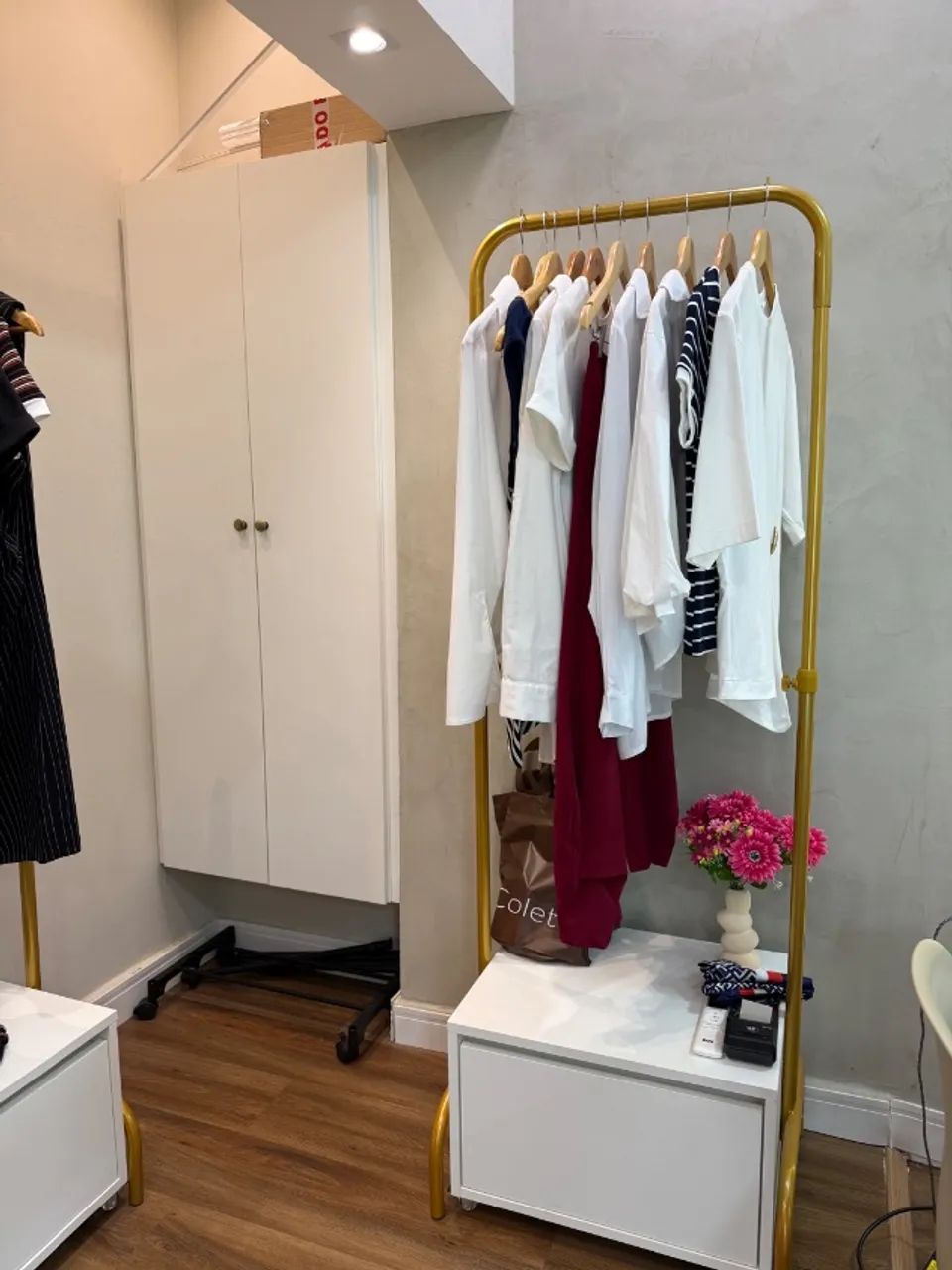 Passo ponto Loja de roupa - Moveis - Foto 2