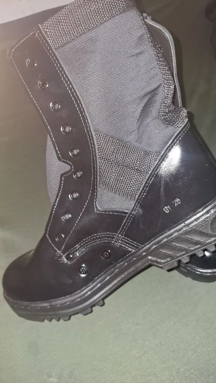 Coturno Preto - Foto 2