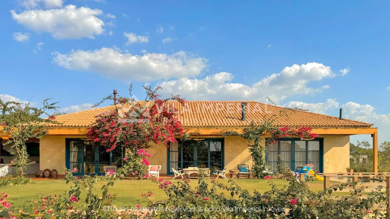 Imóvel para venda tem 1000 metros quadrados com 5 quartos - Foto 2