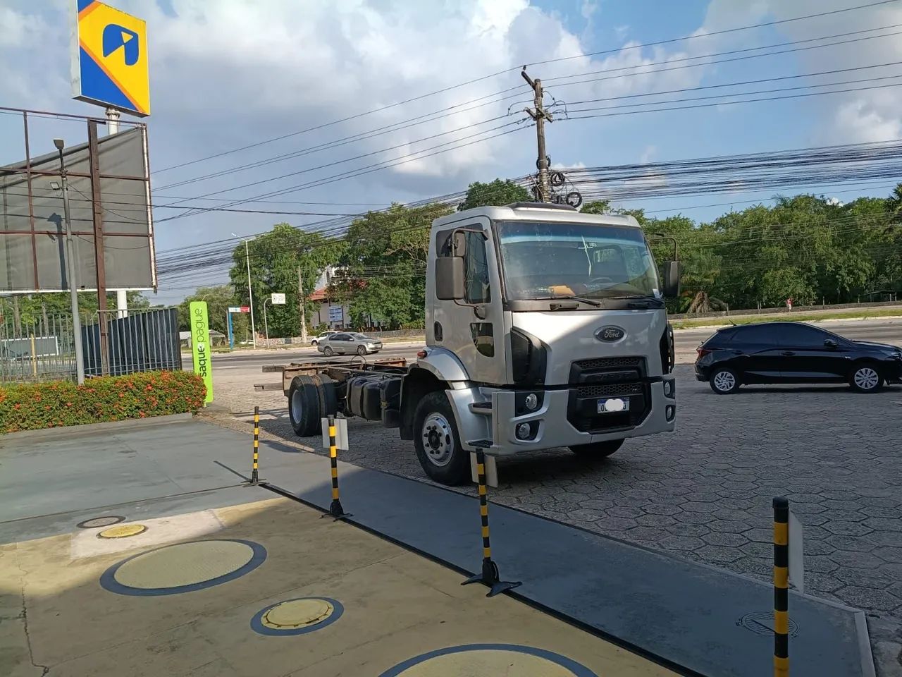 FORD CARGO 1319 NO CHASSI  - Foto 2