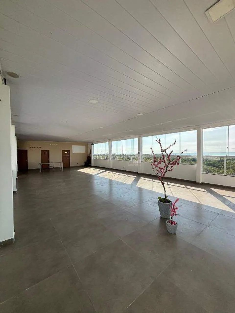 PONTO COMERCIAL 250M2 EM PONTA DA FRUTA - Foto 3