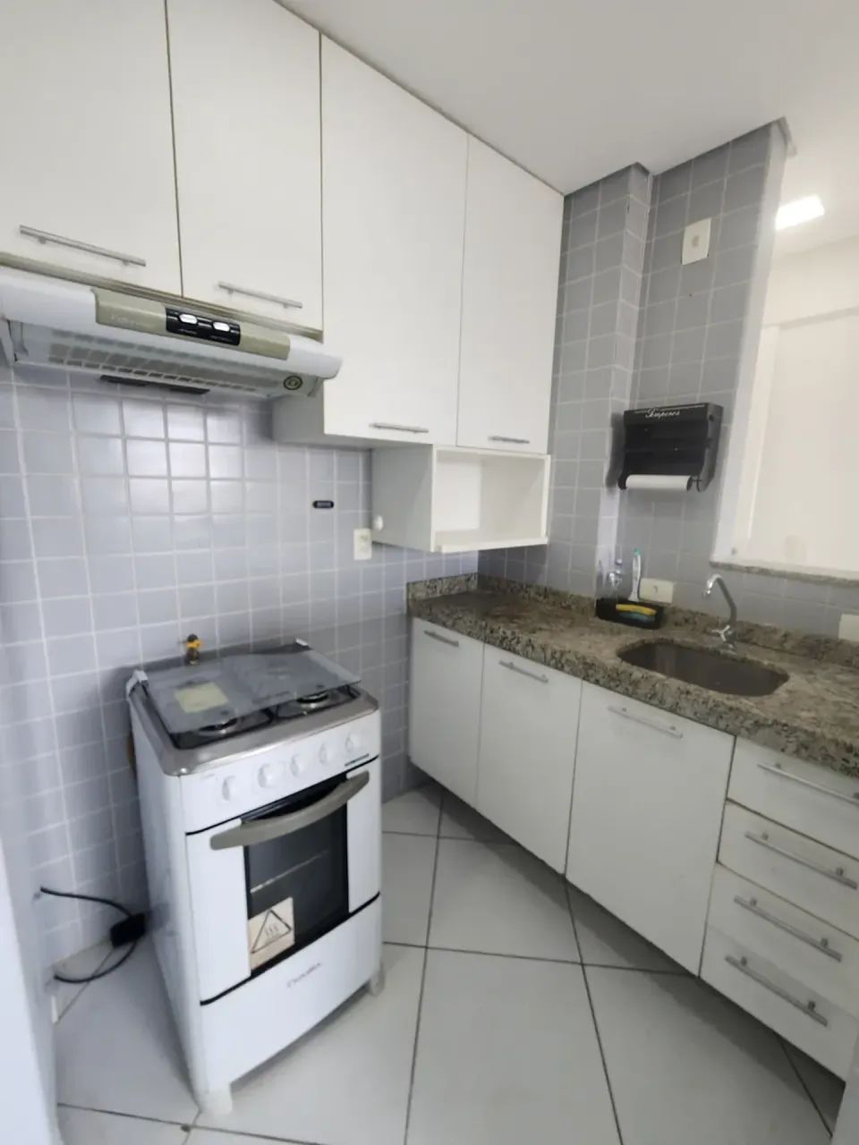 Lindo quarto e sala na Ponta Verde - Foto 3