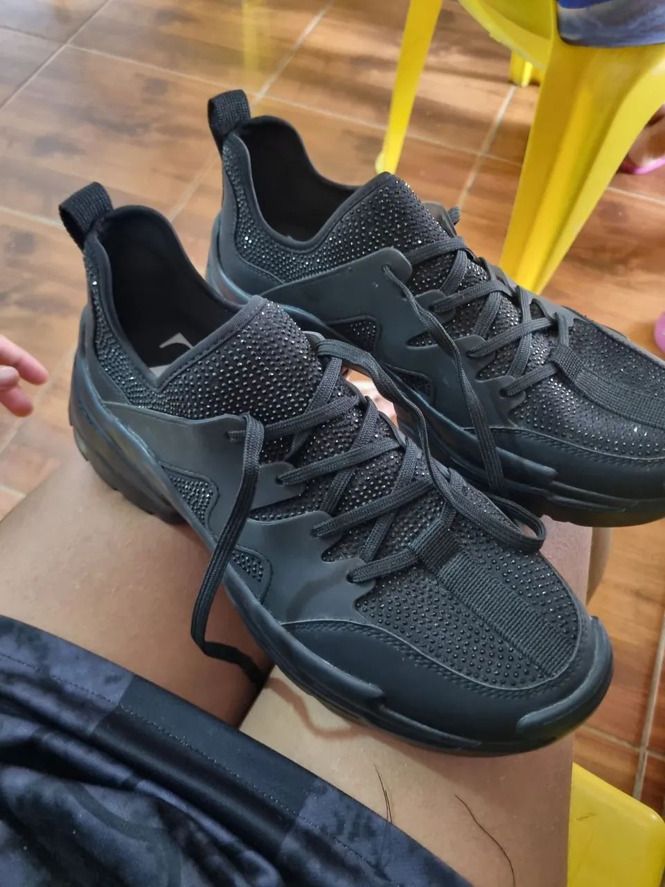 Tênis preto com brilho zara - Foto 5