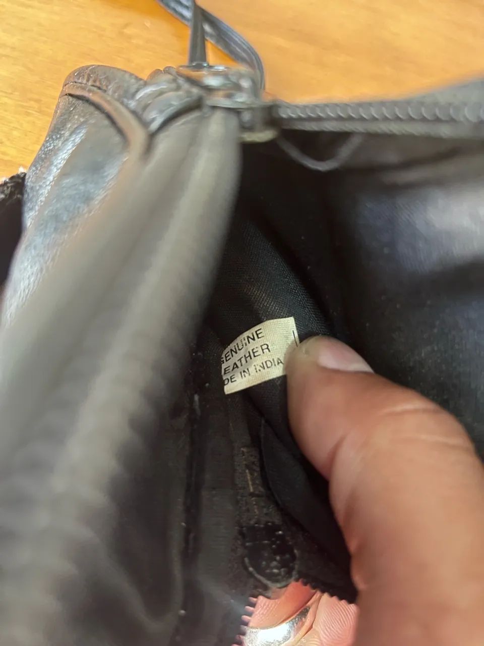 Porta celular bolsa de couro - Foto 4