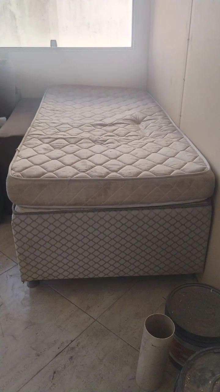 Cama com colchão muito conservado  - Foto 4