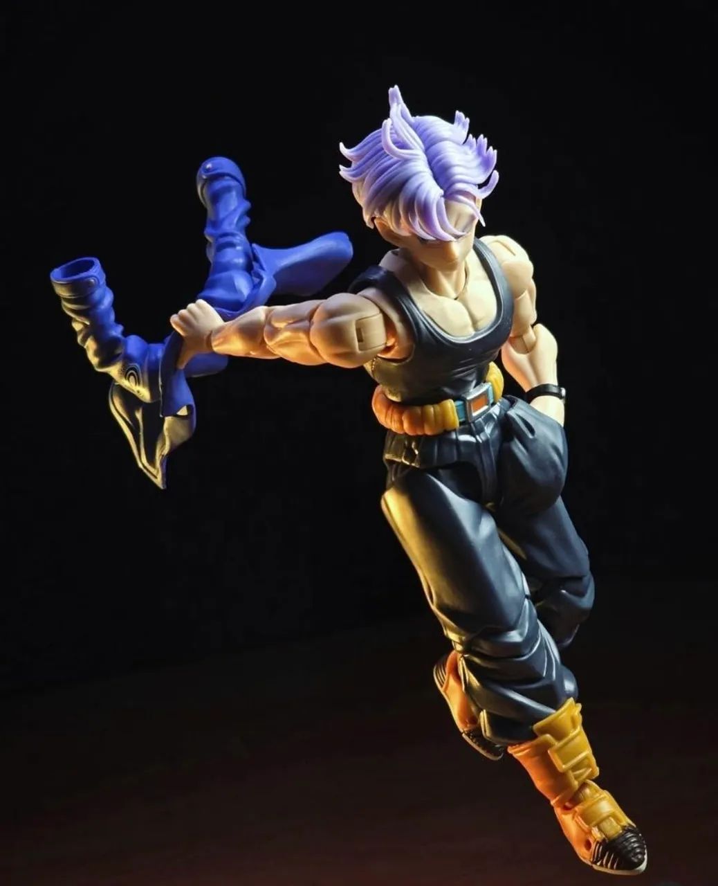 Dragon Ball Z Mirai Trunks Demoniacal Fit lacrado - Hobbies e