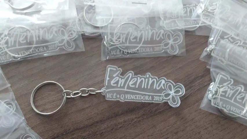 CHAVEIRO EM ACRÍLICO PERSONALIZADO - Foto 2