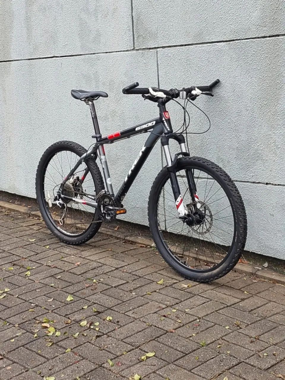 Bicicleta TREK 6300 com 27 marchas - Foto 2