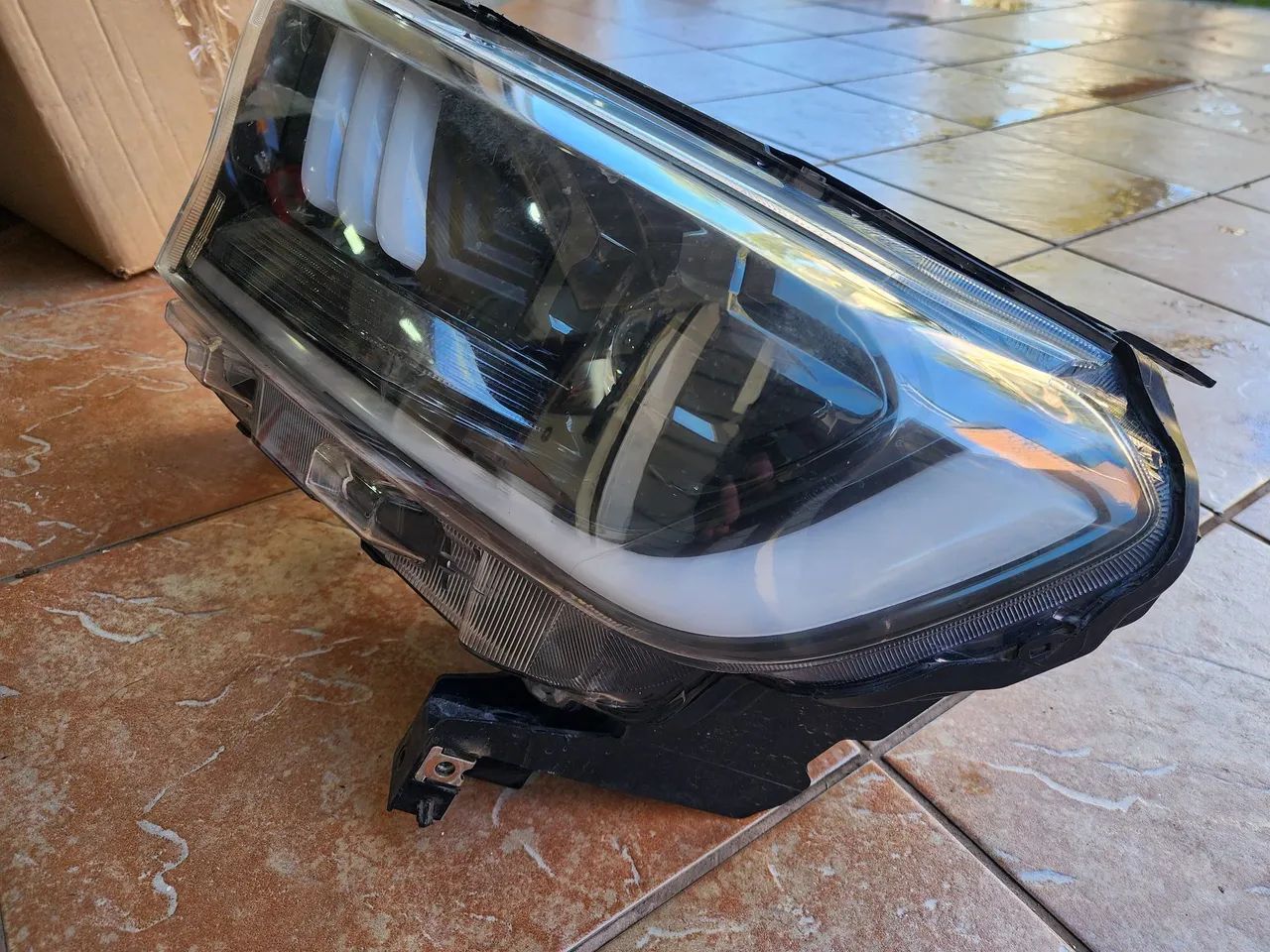 PAR DE FAROL FORD RANGER ESTILO MUSTANG  - Foto 2