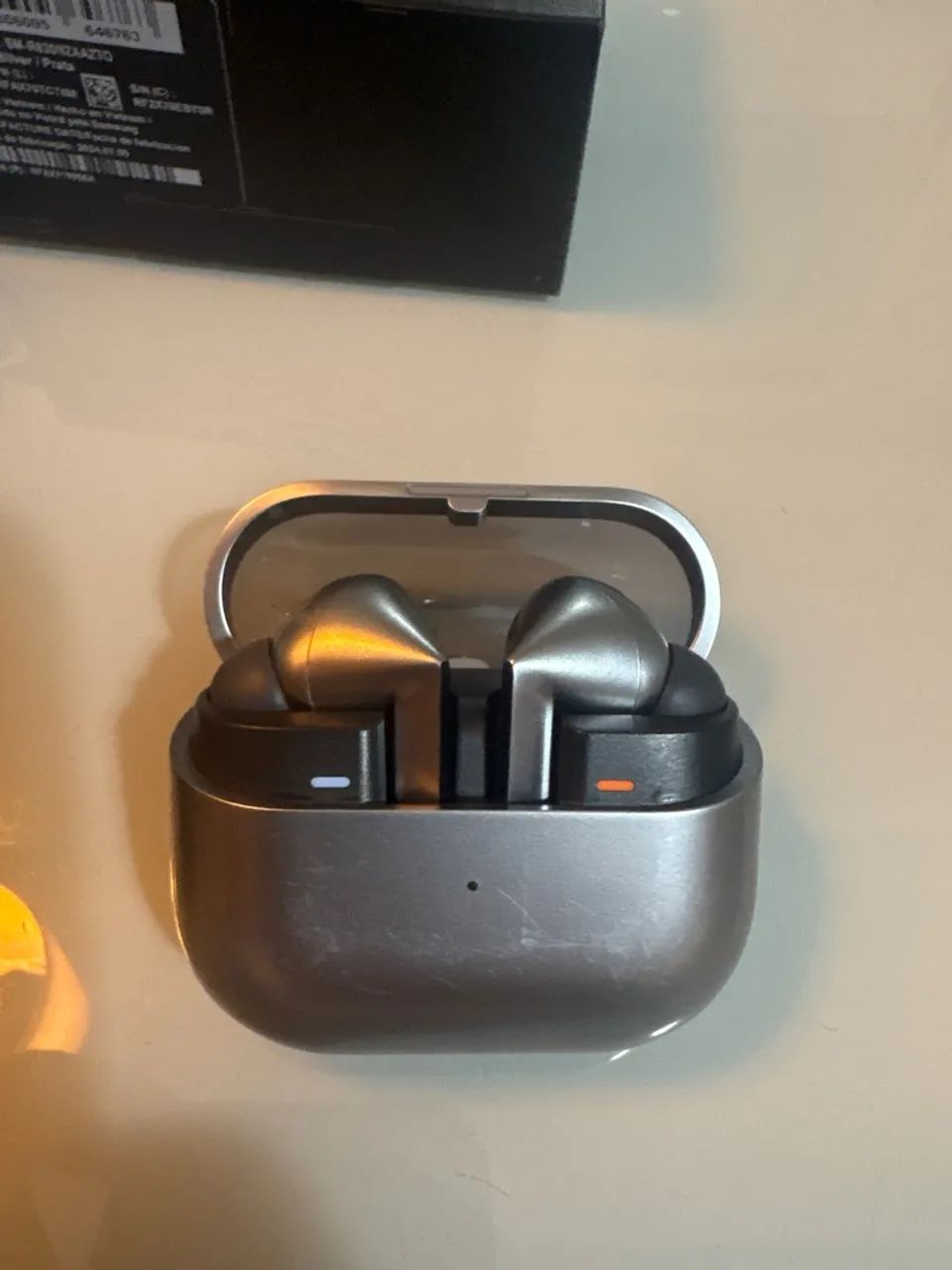 Samsung Galaxy Buds3 Pro Prata com Caixa