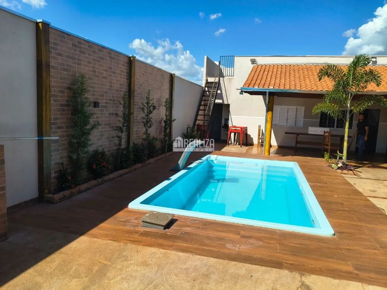 Vende-se Área de lazer completa com possibilidade de transformar em casa! - Foto 4