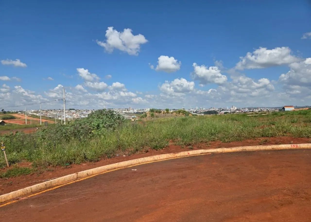 Vendo Terreno: - Foto 4