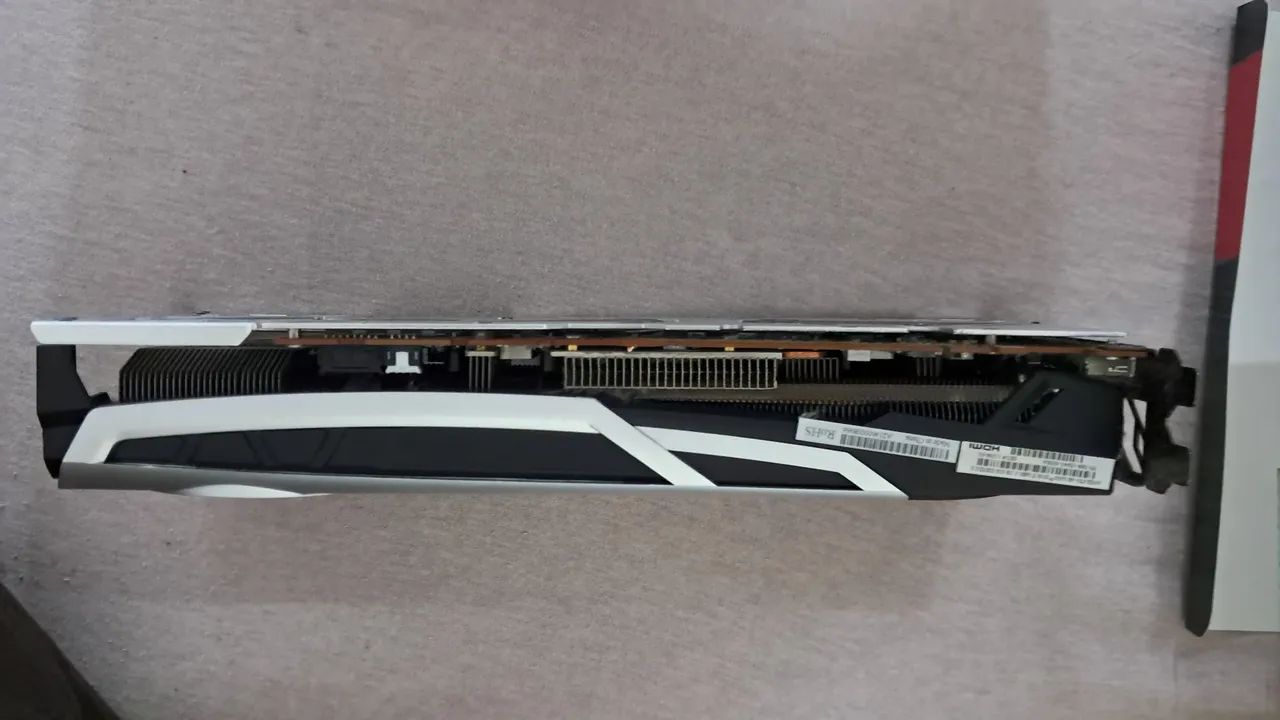 PLACA DE VIDEO AMD Radeon RX 6700 XT 12GB - Foto 3