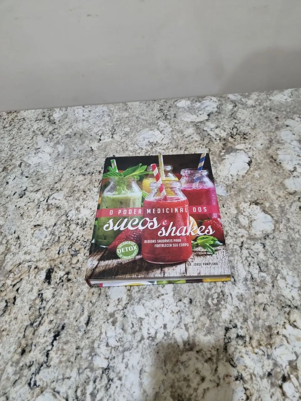 Livro O Poder Medicinal dos Sucos e Shakes - Foto 3