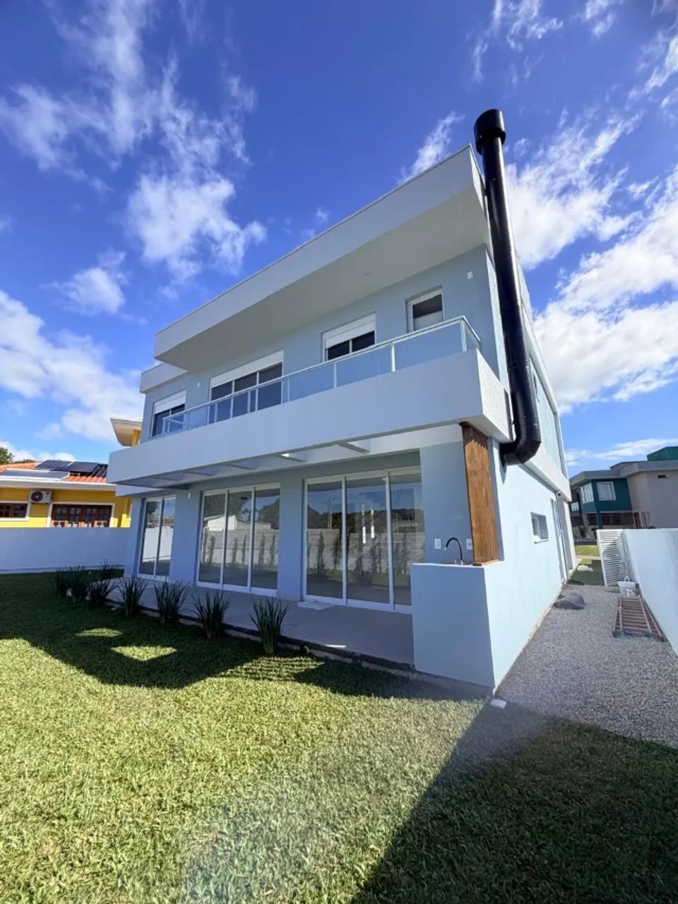 Vendo Linda Casa em Condominio Fechado. - Foto 2