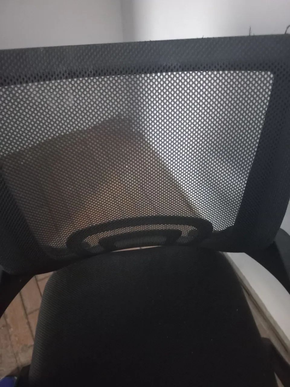 caseira de escritório com rodinhas e apoio.de braços - Foto 5