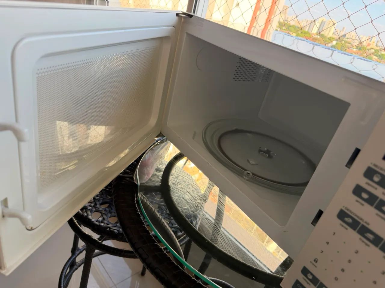 Micro-ondas Consul 32L