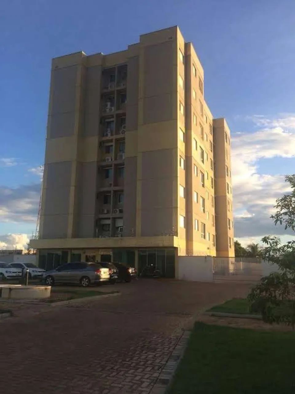 Alugo apartamento 2 quartos