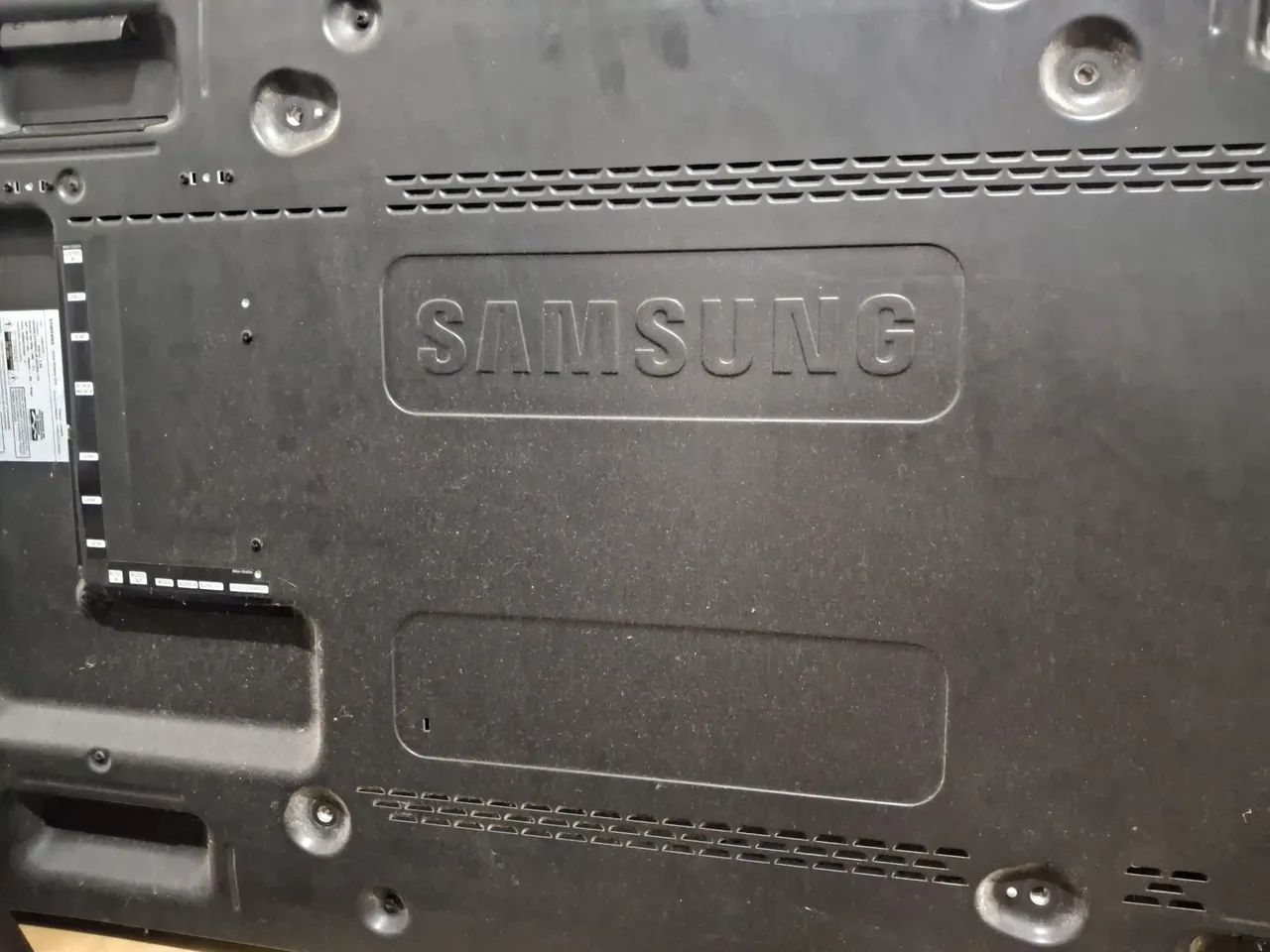 Monitor Samsung de 46 polegadas, sem bordas! - Foto 2