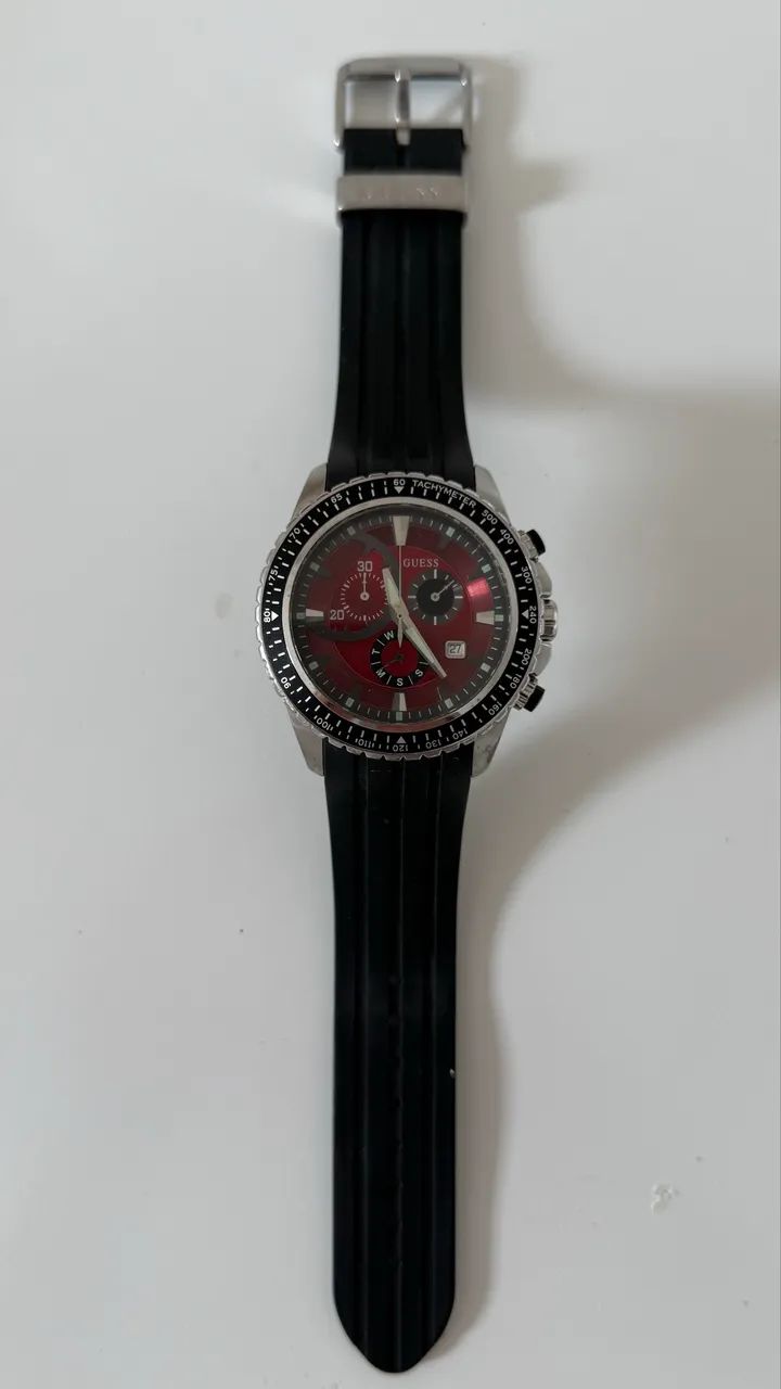 Relógio Guess fundo vermelho W16545G2 - Foto 2