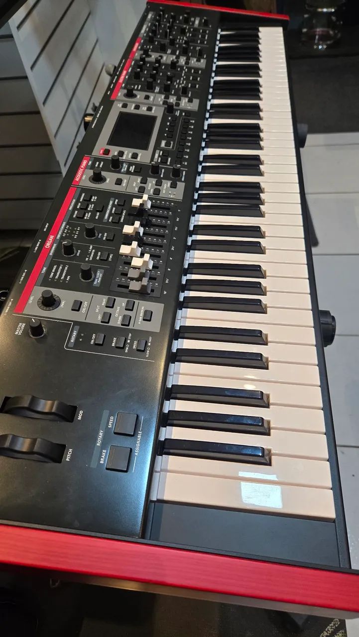 Teclado Roland V-Stage 76 - Foto 4