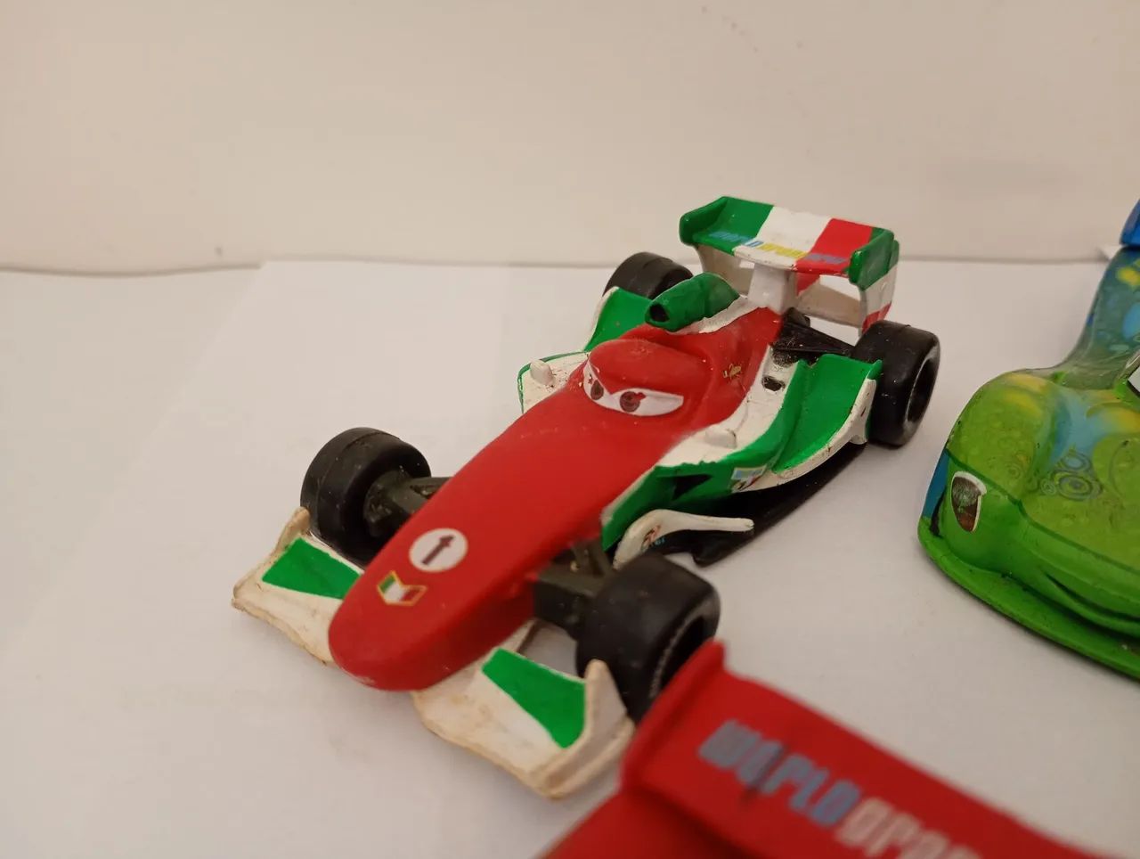 Lote - 04 Miniaturas Carros 2 - Foto 2