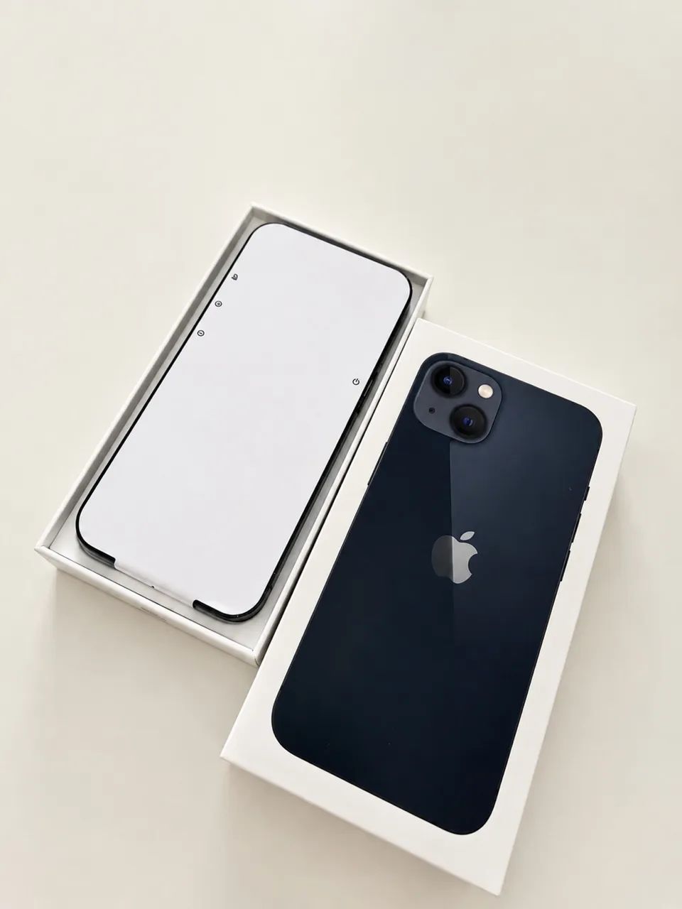 Vendo iPhone 13 128gb bateria 76% - Foto 3