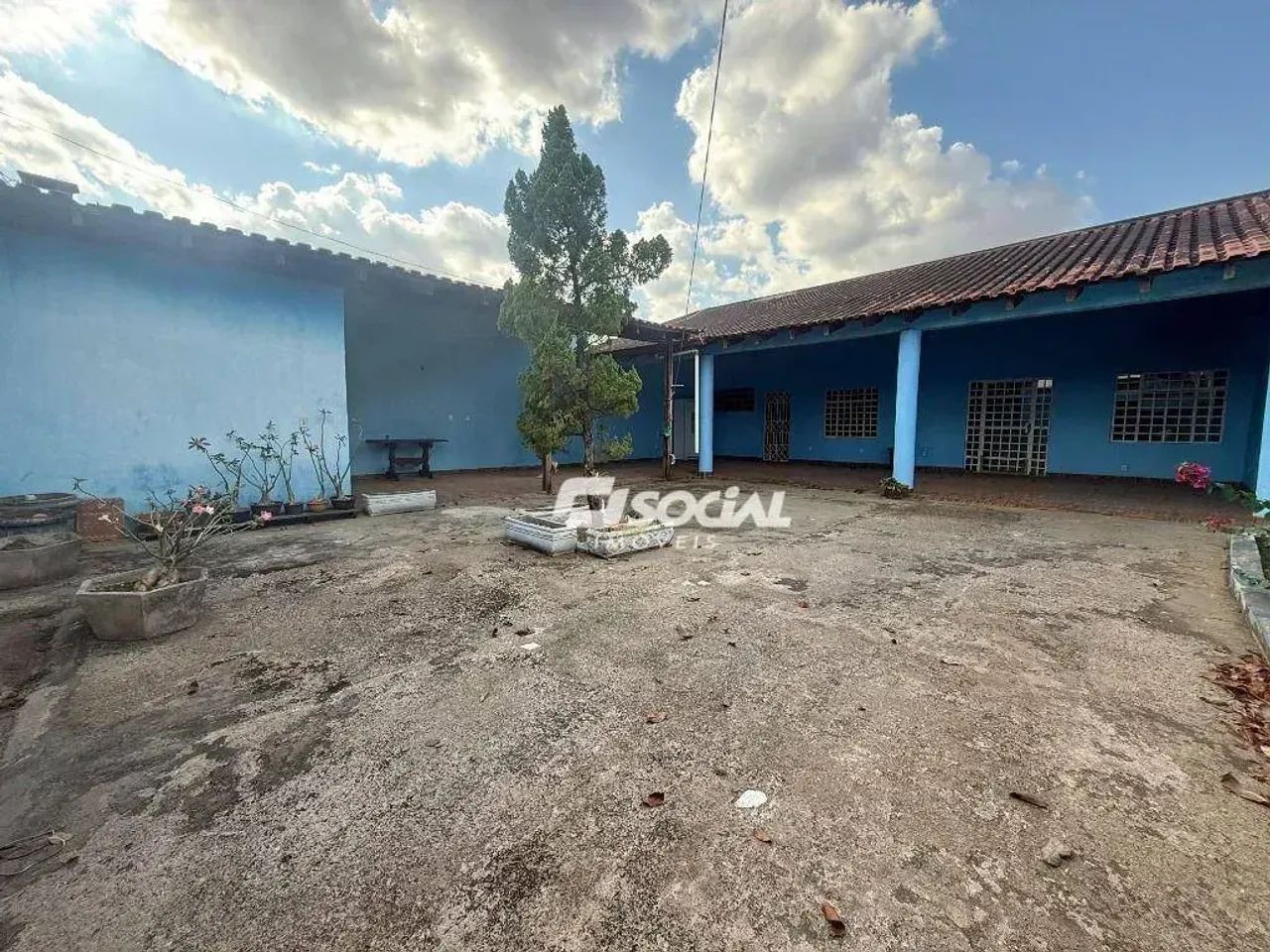 Excelente casa com 04 quartos sendo 1 suite á 200m da Av Jatuarana - Foto 4
