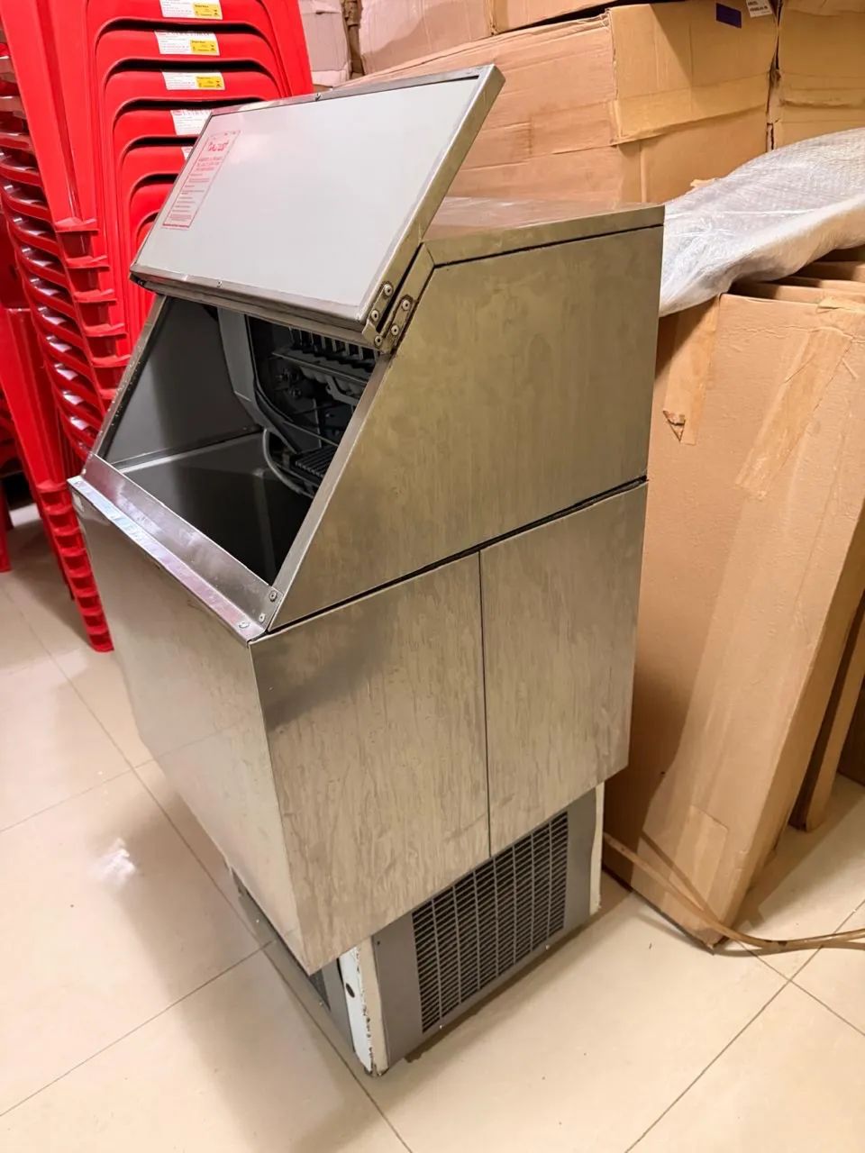Máquina de gelo Egc 75 Everest 