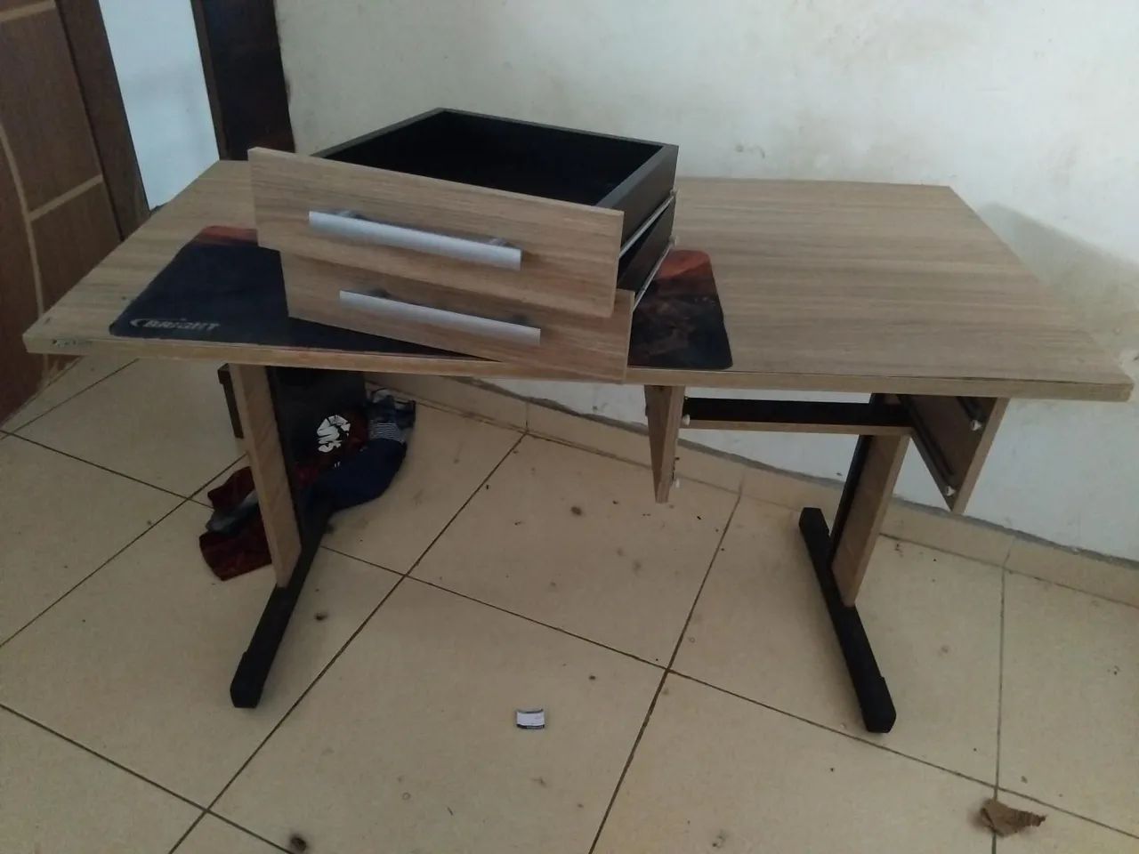 Mesa de computador/escrivaninha 2 gavetas. - Foto 5